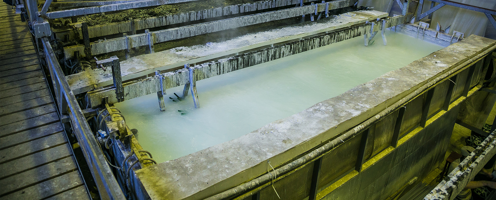 PeDX COAT镀液分析仪在电镀槽液检测中的应用